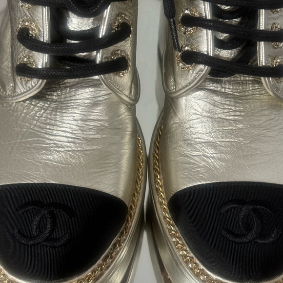 CHANEL BOOTS - Picture 11 of 16